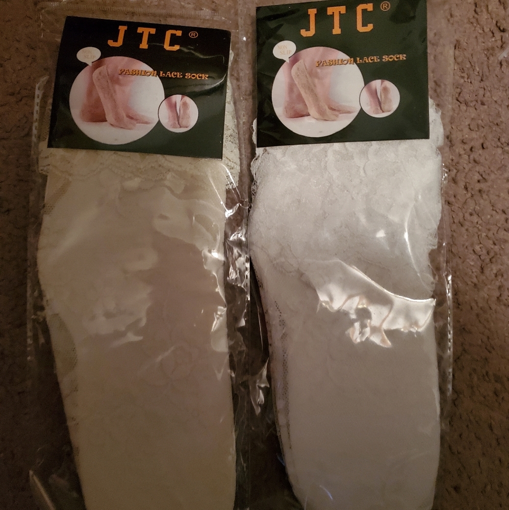 4 for $10*lace socks